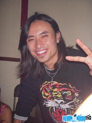 Singer Nguyen Thang