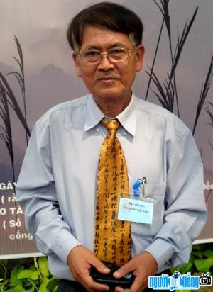Ảnh Nhà văn Lê Văn Thảo