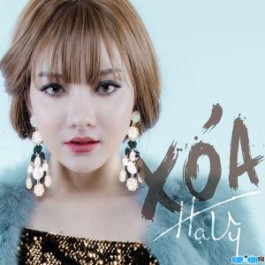 Singer Hoang Mai Ha Vy