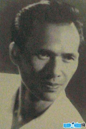 New Poet Nong Quoc Chan