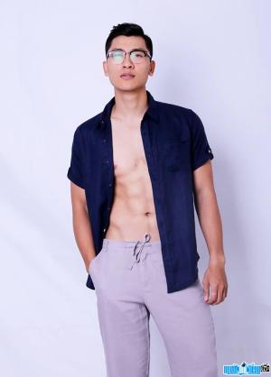Model Nguyen Tran Trung