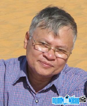 Vietnamese modern writer Nguyen Minh Ngoc