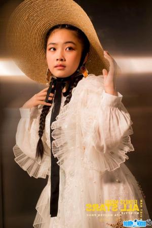 Child model Suri Phuong Anh