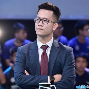 Sports commentator Anh Quan