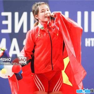Weightlifting athlete Hong Thanh