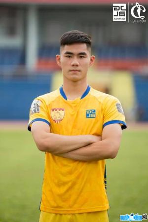 Football player Nguyen Huu Lam