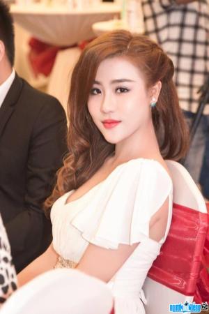 Singer Huynh Ai Vy