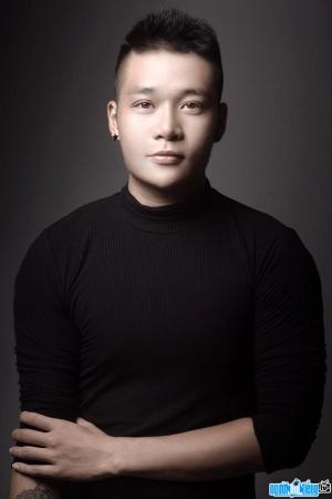 Makeup expert Quan Nguyen