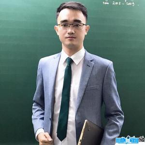 Teacher Nguyen Thanh Long