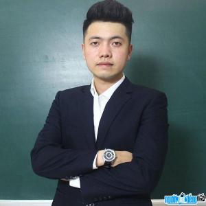 Teacher Linh Cani