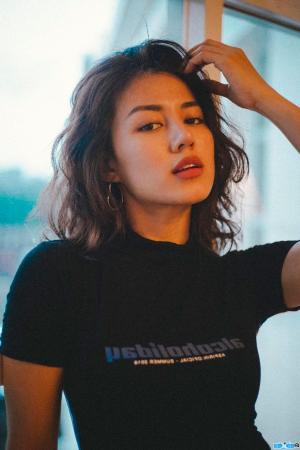 Singer Phuong Minh (Evy)