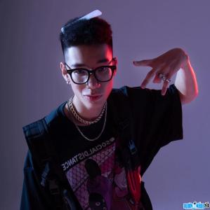Rapper Nghiem Vu Hoang Long - Mck