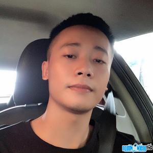 Youtuber Quang Linh Vlogs
