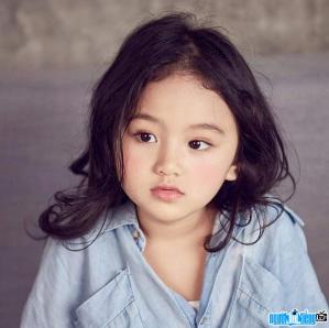 Kid actor Mona Bao Tien