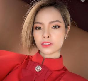 Make-up Artist Mai Phan