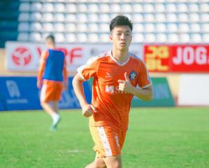 Player Huynh Cong Den
