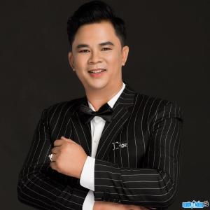 Singer Le Quoc Khang