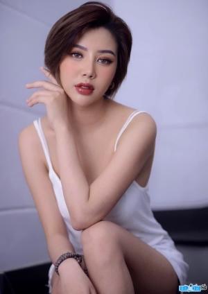 Photo model Le Thi Minh Thao