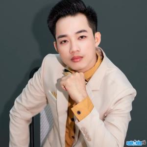 Singer Minh Khang