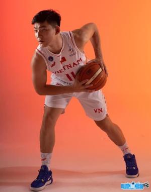 Basketball player Vo Kim Ban
