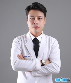 Doctor Vu Duc Hien