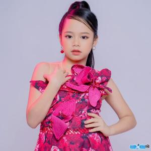 Child model Tran Thi Hoang Van