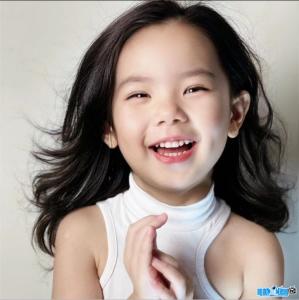 Child model Oishi (Lan Linh)