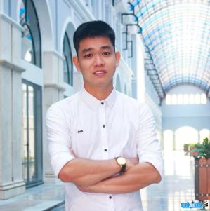 Youtuber Duong Dia Ly
