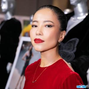 Fashion designer Ha Linh Thu