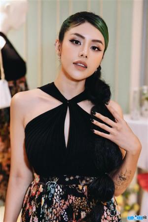 Beauty Blogger Gau Zoan