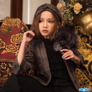 Child model Nguyen Hoa Tu Quyen