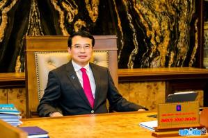Politicians Hoang Quoc Vuong