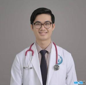 Ảnh Bác sĩ Lê Tiến Huy