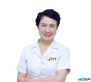 Ảnh Bác sĩ Nguyễn Thị Nhuần