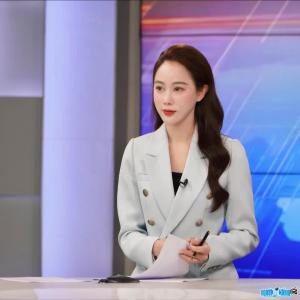 Ảnh MC Hà Khánh Linh 