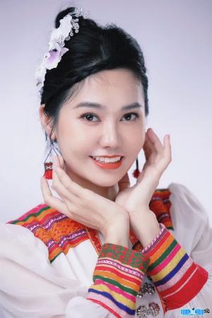 Ảnh Ca sĩ Đặng Hồng Nhung