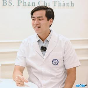 Ảnh Bác sĩ Phan Chí Thành