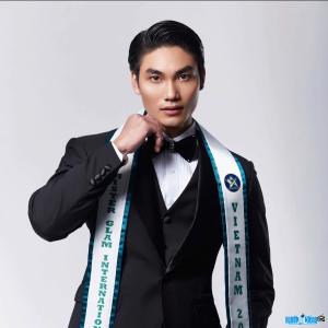 Ảnh Á vương Thiện Khá