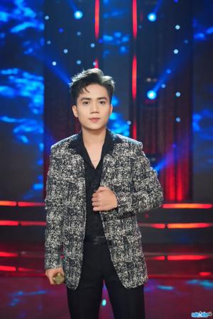 Singer Tran Anh Tien