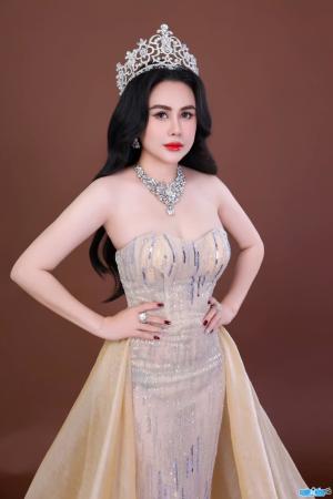 Ảnh Hoa Hậu Lý Kim Ngân