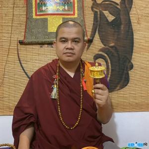 Monks Thich Khai Quang