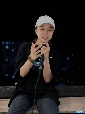Singer Hoang Lan