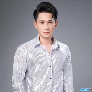 Singer Nguyen Minh Hoang