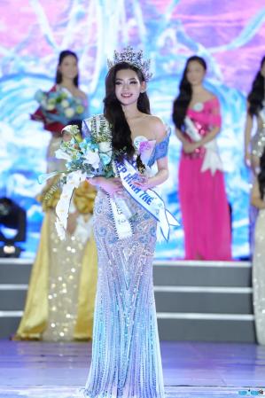 Ảnh Hoa Hậu Nguyễn Hoài Phương Anh