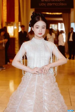 Model Maika Ngoc Khanh