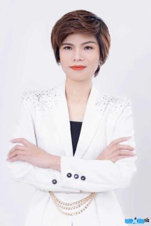 
Literator Pham Thi Huong