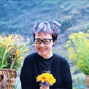 Ảnh Nhà báo Nguyễn Quỳnh Hương