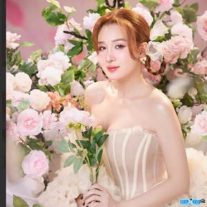 Ảnh Ca sĩ Triệu Ái Vy 
