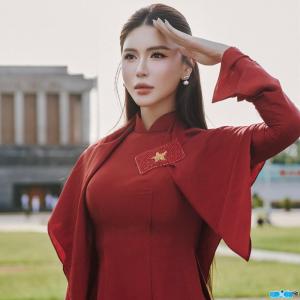 Ảnh Á Hậu Nguyễn Thủy Tiên