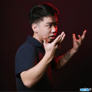 Ảnh Thiết kế poster Trần Công Quỳnh